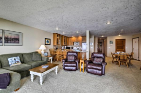 Lincoln Beach Condo with Balcony and Ocean Views!